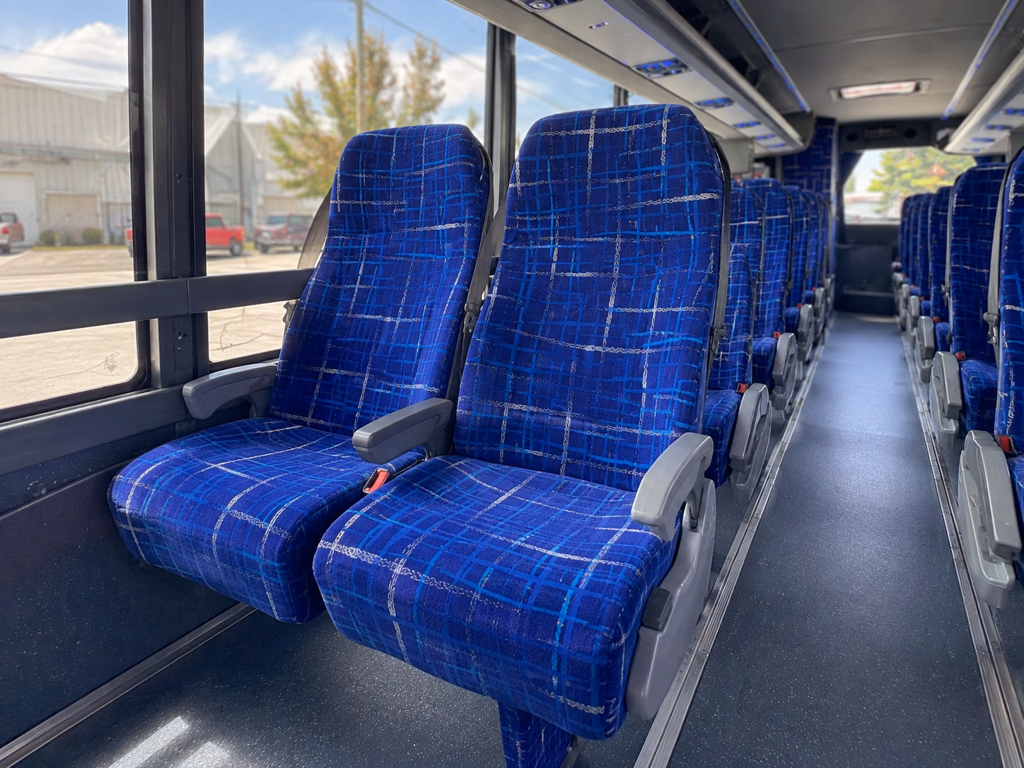 hotel shuttles for conferences and business travel