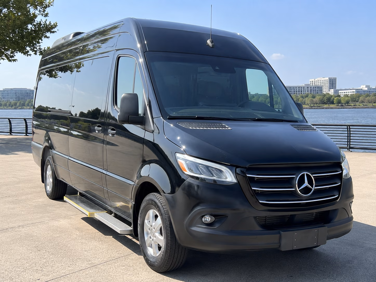 irvine government meeting and conference shuttles
