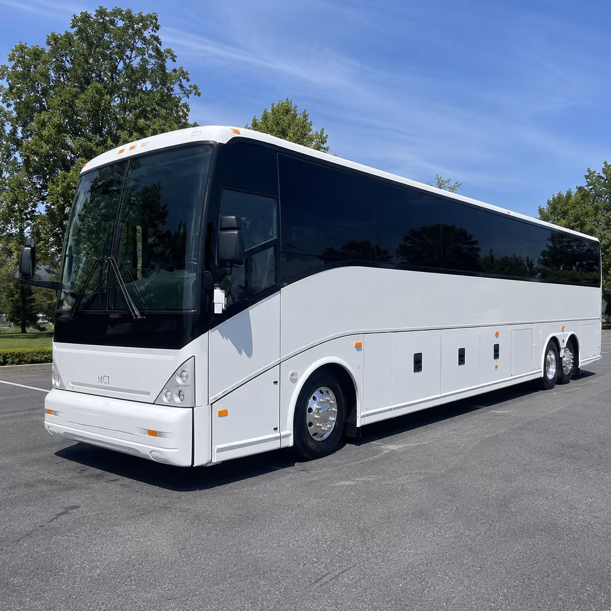 shuttle services for airline crews and airport staff in irvine